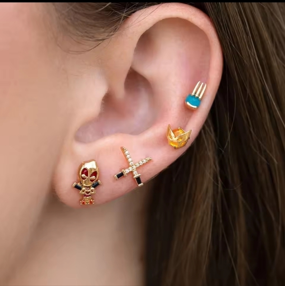 New Dead Pool & Wolverine Ear Stack Stud Earrings Set